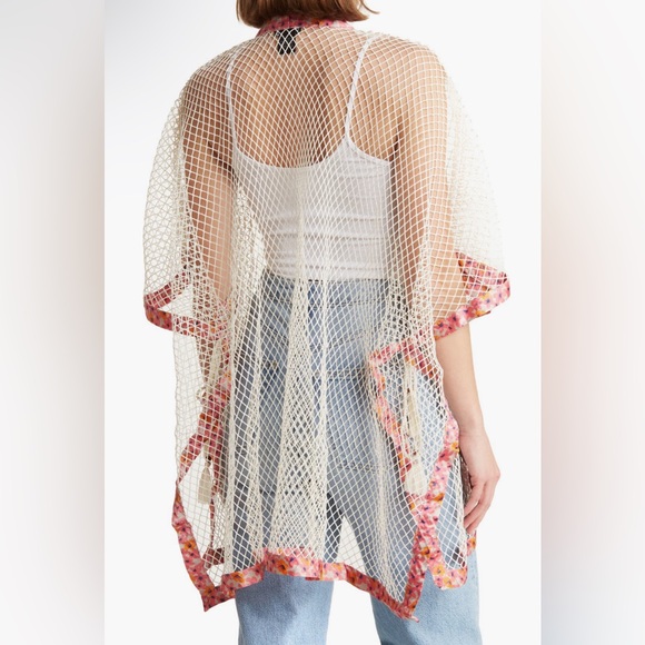 💕NWT💕 Size: One Size, Steve Madden, Open Weave Topper in Ivory - Picture 3 of 3